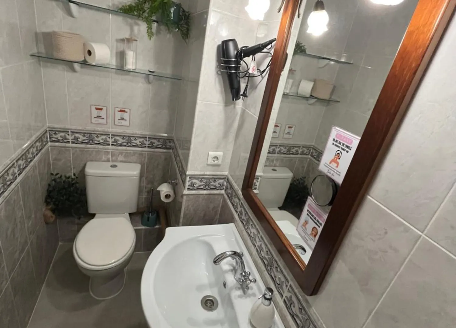 Coastal Feeling, Sea Views & Pools Apt Hercules Benalmadena Spain